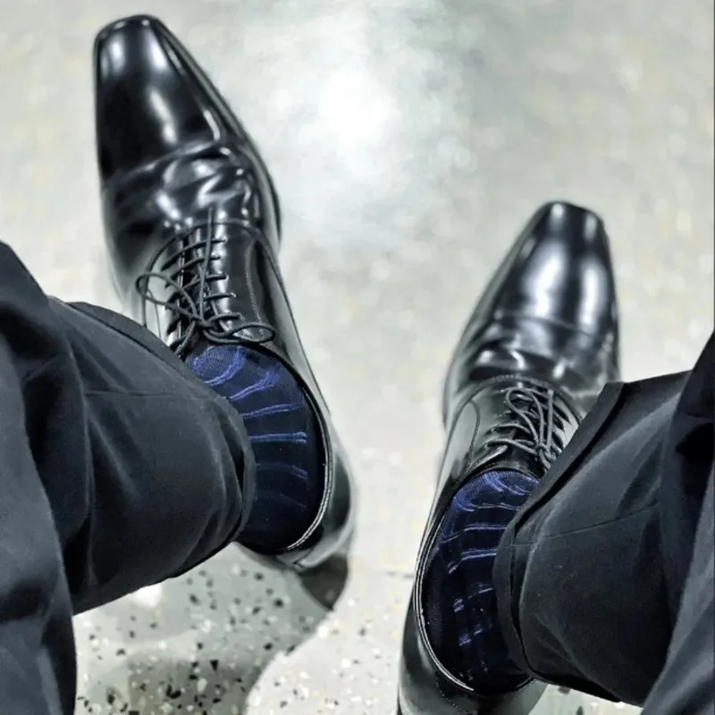 Kaus Kaki Pria Bergaris, Kaus  - Men'S Formal Wear Rental ulasan dan harga