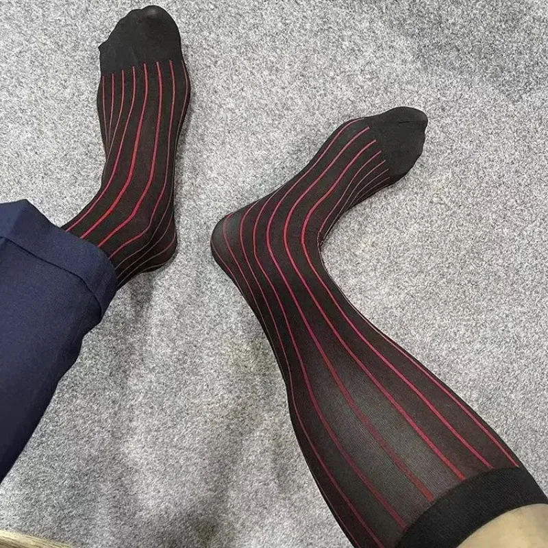 Kaus Kaki Pria Bergaris, Kaus  - Men'S Formal Wear Rental ulasan dan harga